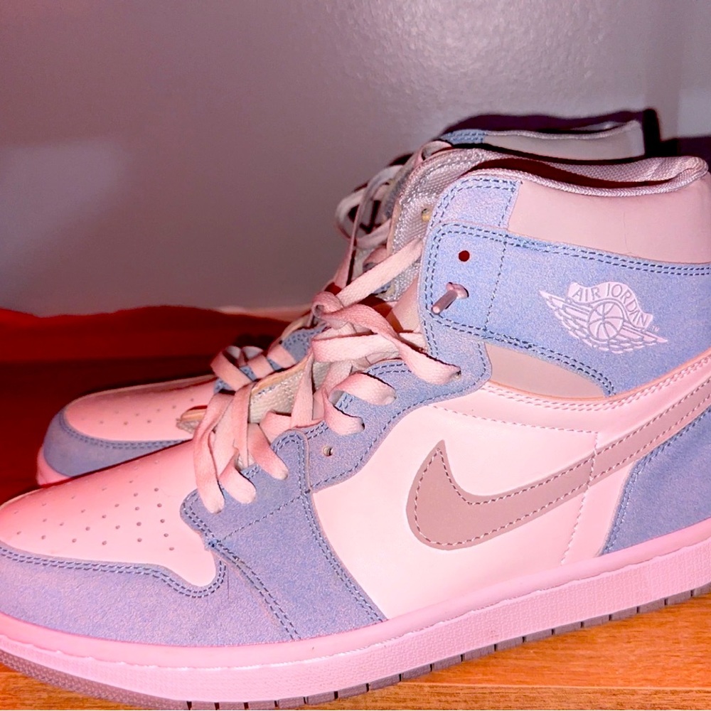 Size 12 Jordan 1’s UNC